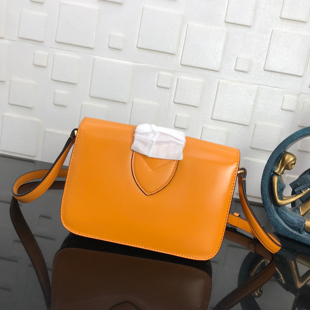 M55946 LV PONT 9, LOUIS VUITTON LV