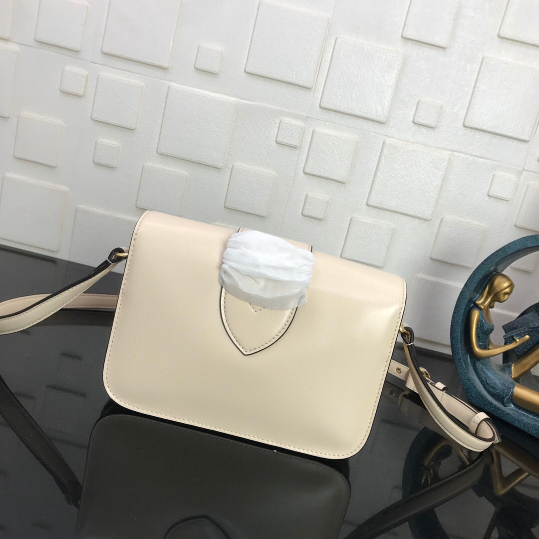 M55950 LV PONT 9, LOUIS VUITTON LV