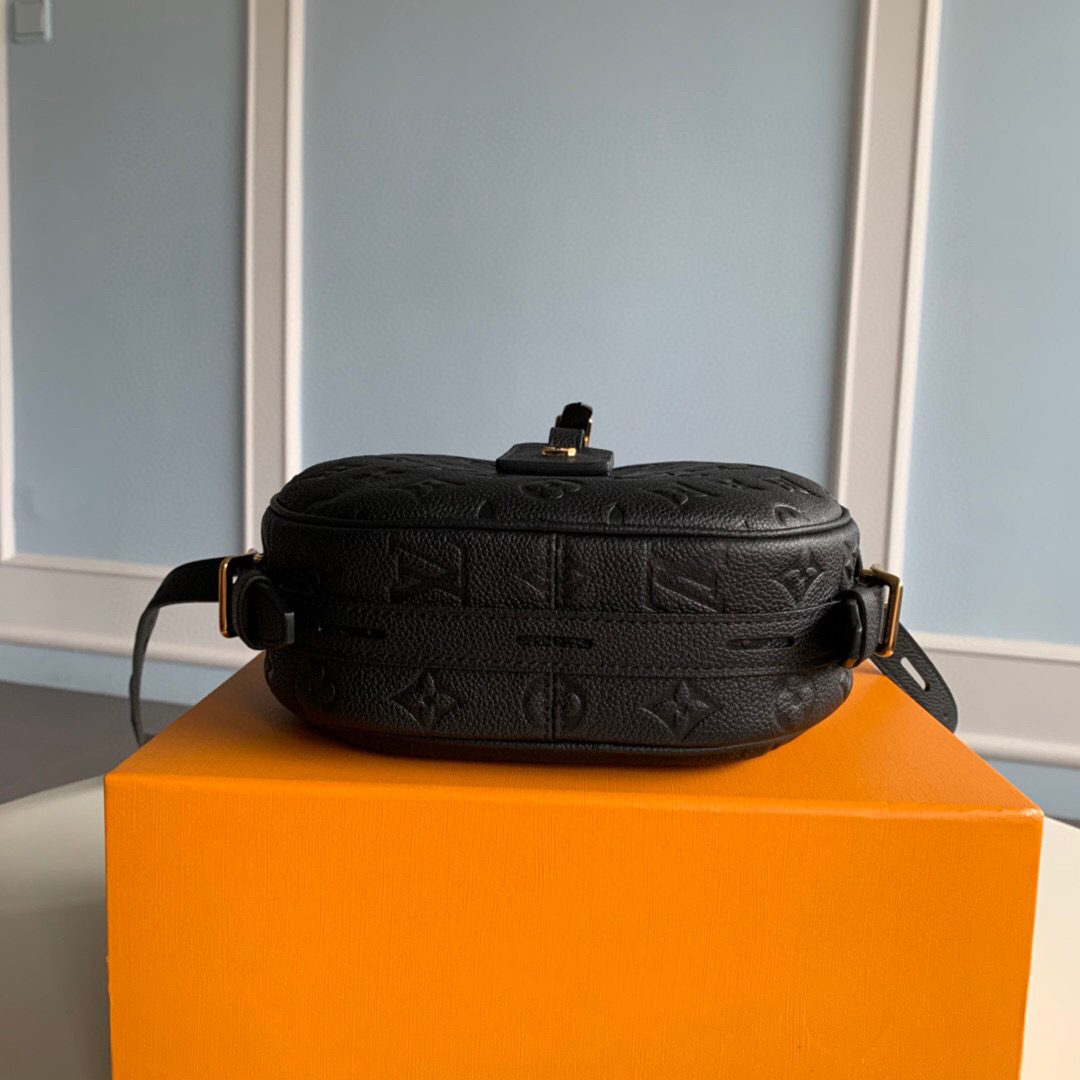 M45167 BOITE CHAPEAU SOUPLE MM, LOUIS VUITTON LV