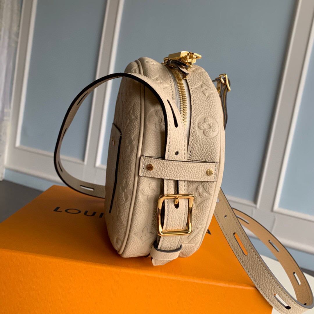 M45276 BOITE CHAPEAU SOUPLE MM, LOUIS VUITTON LV