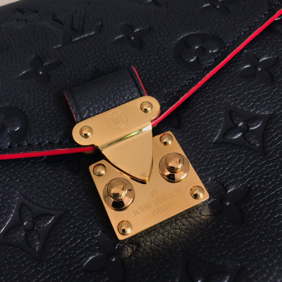 M44071, Louis Vuitton LV, POCHETTE METIS