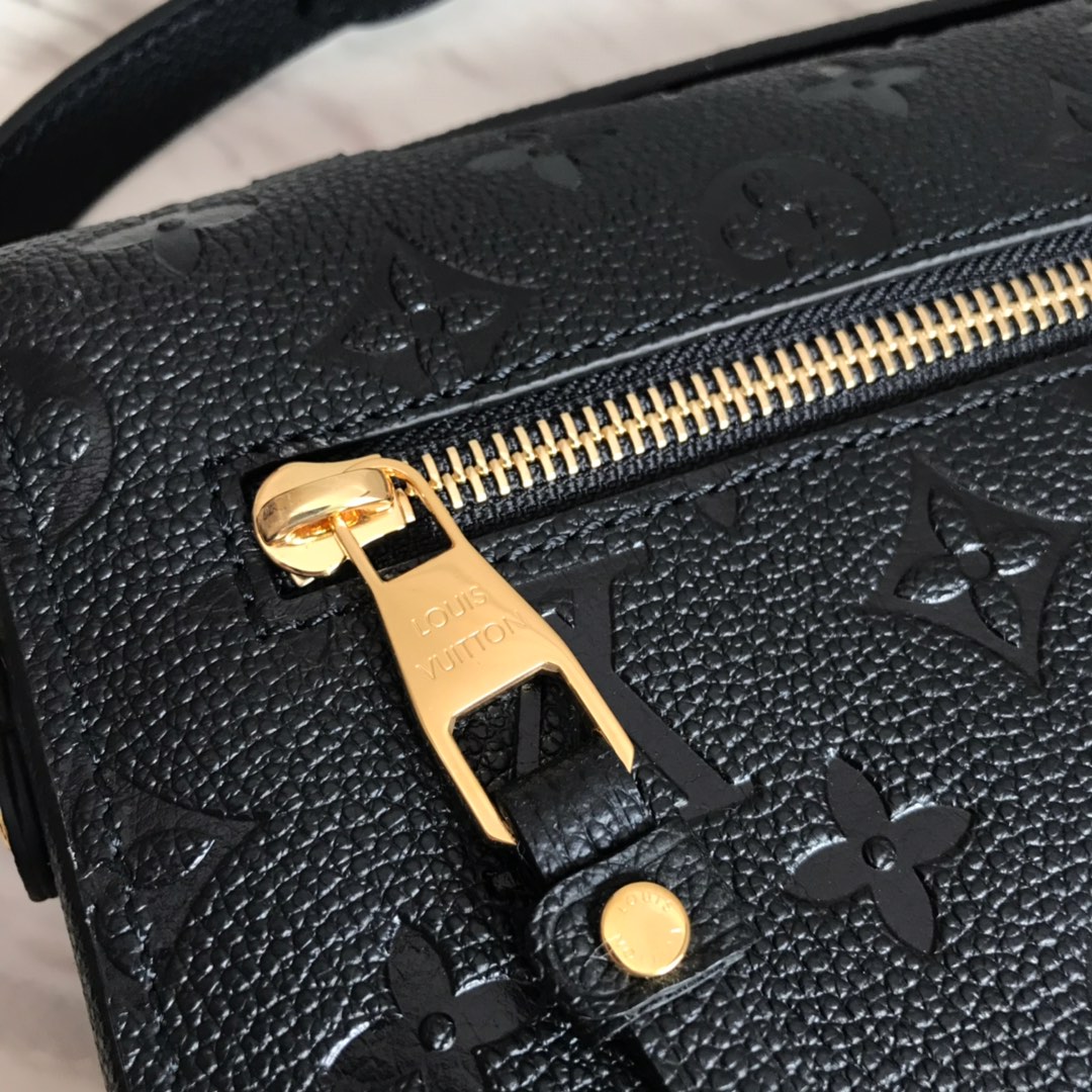 M41487, Louis Vuitton LV, POCHETTE METIS