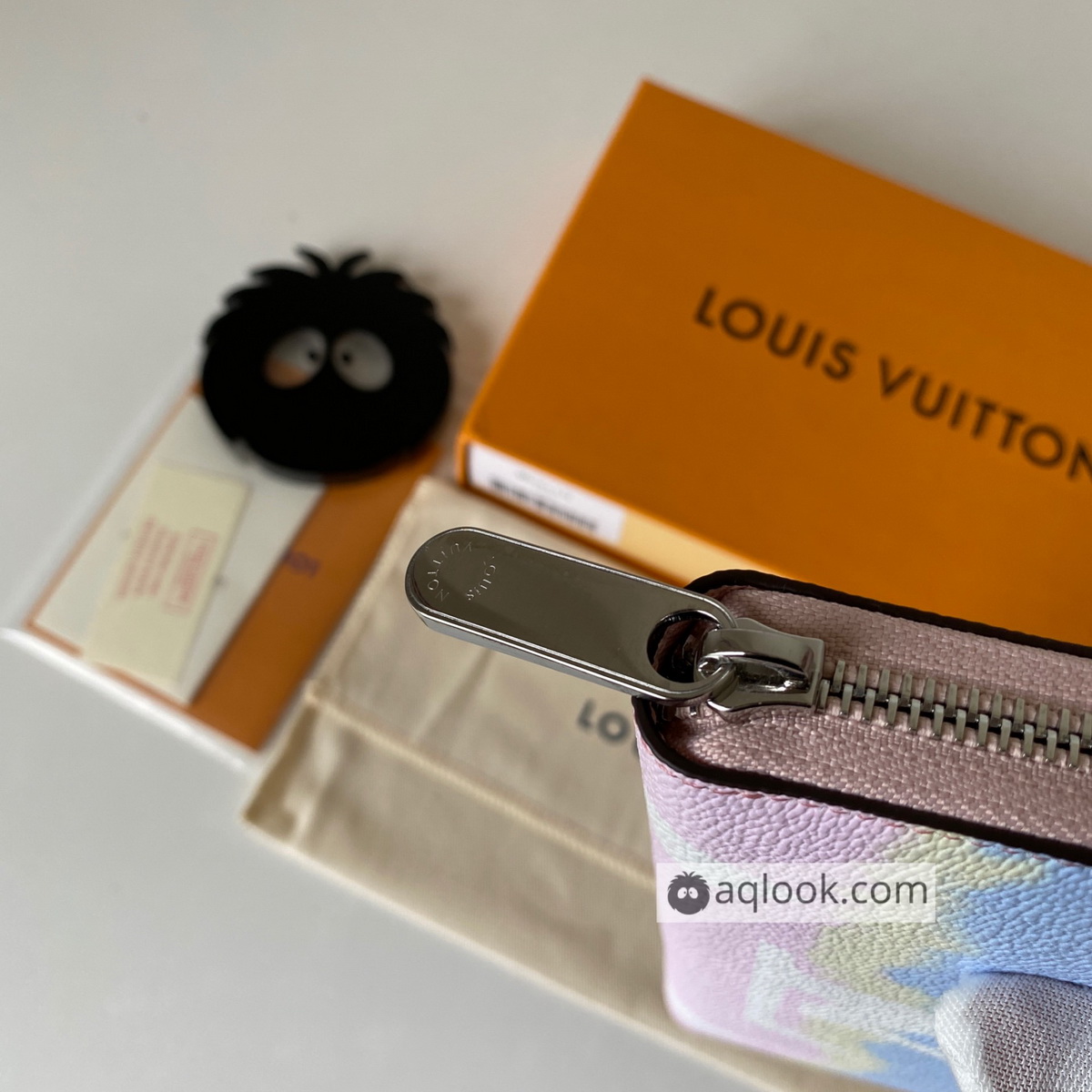 M69110 LV ESCALE ZIPPY WALLET, Louis Vuitton LV