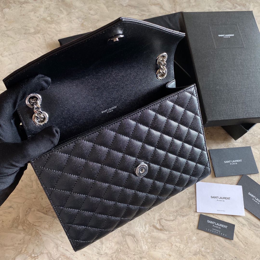 487206 ENVELOPE MEDIUM BAG IN GRAIN DE POUDRE EMBOSSED LEATHER, YSL Saint Laurent