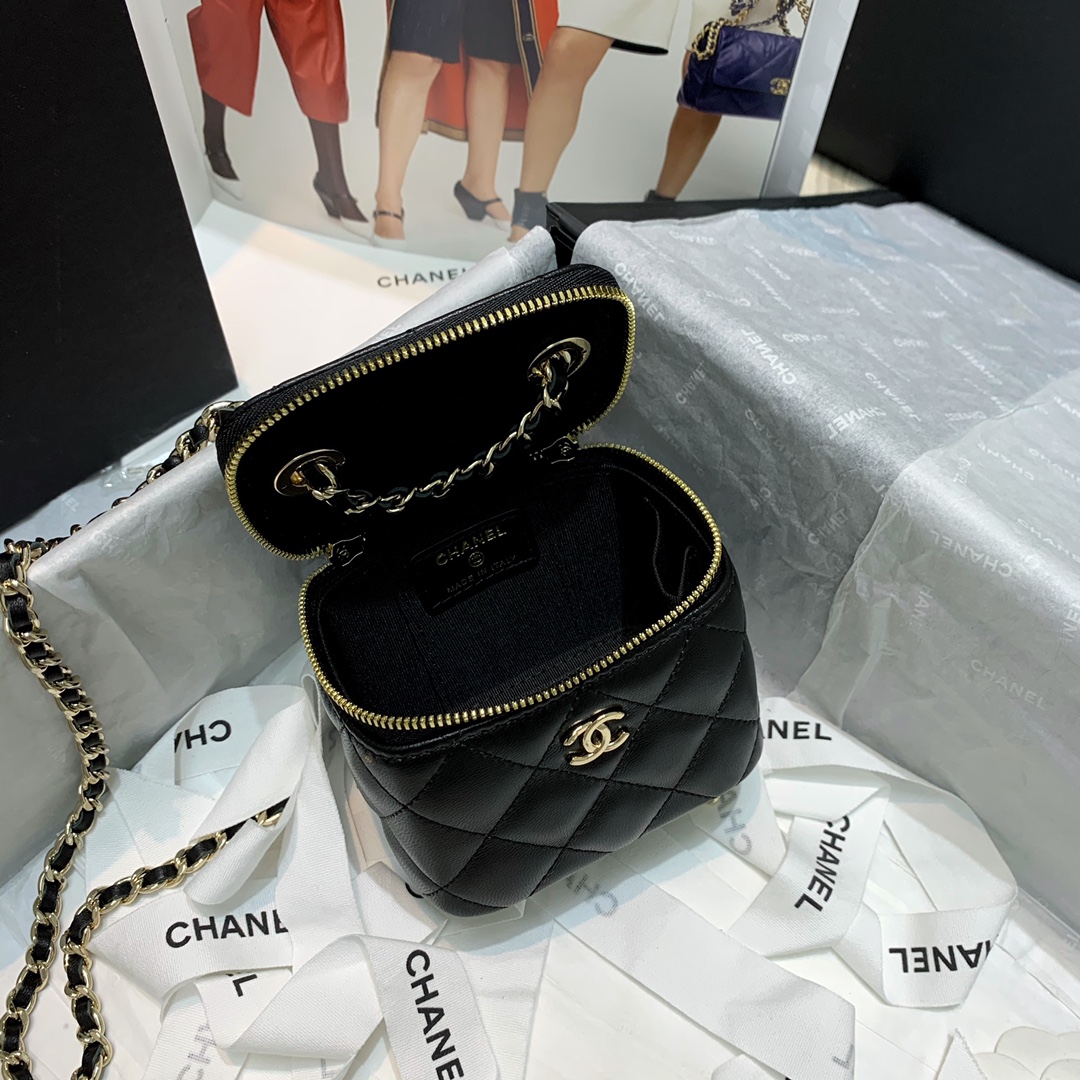 AP1473 mini vanity with chain, Lambskin & Gold-Tone Metal, CHANEL BAGS
