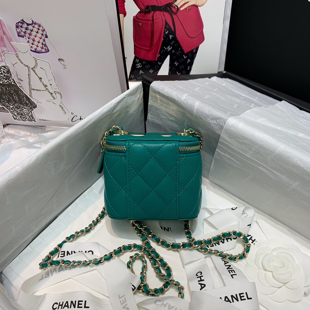 AP1473 mini vanity with chain, Lambskin & Gold-Tone Metal, CHANEL BAGS