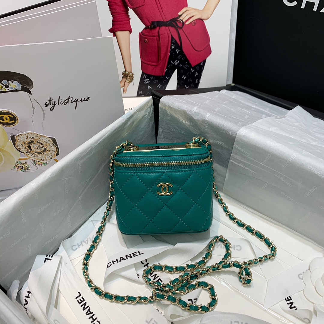 AP1473 mini vanity with chain, Lambskin & Gold-Tone Metal, CHANEL BAGS