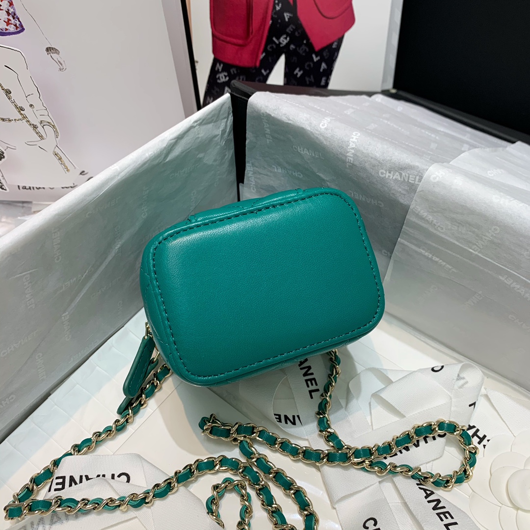 AP1473 mini vanity with chain, Lambskin & Gold-Tone Metal, CHANEL BAGS