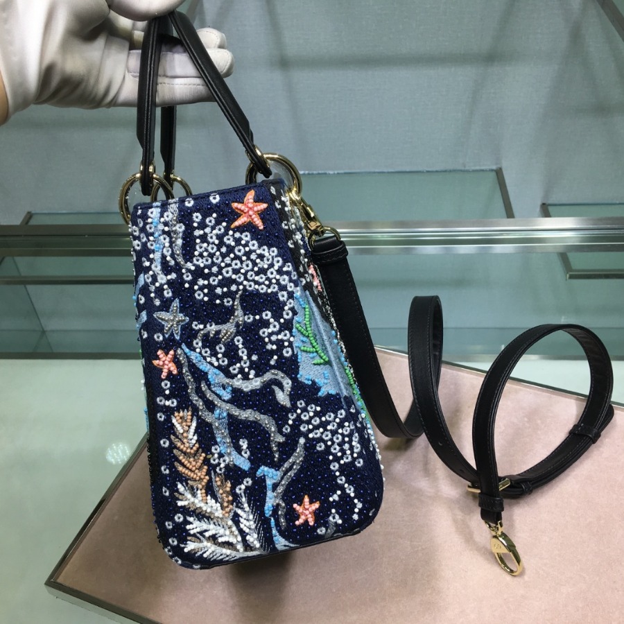 LADY DIOR