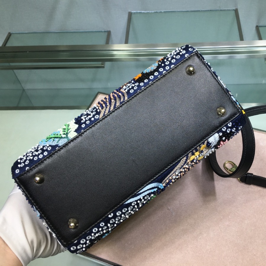 LADY DIOR