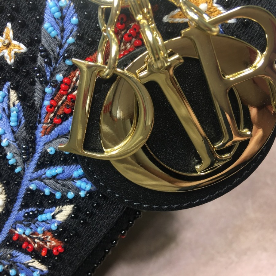 LADY DIOR