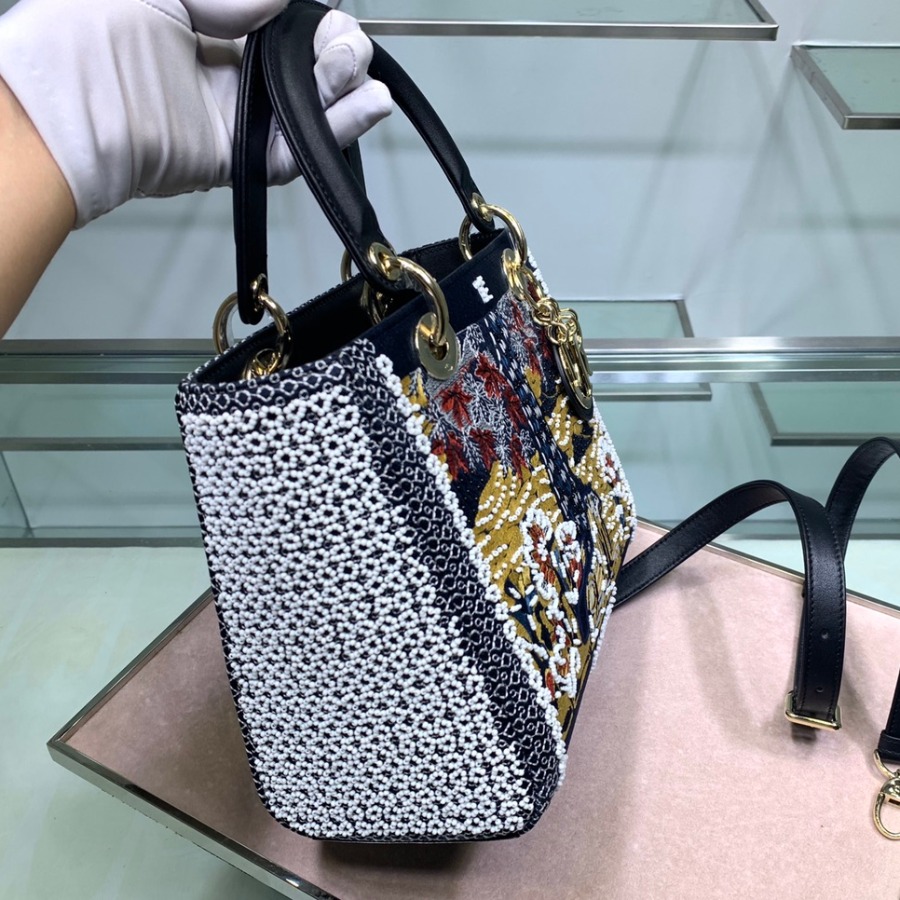 LADY DIOR
