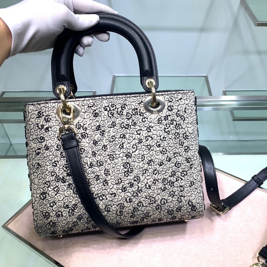 LADY DIOR