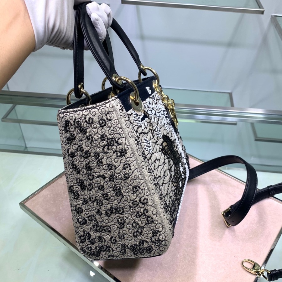 LADY DIOR