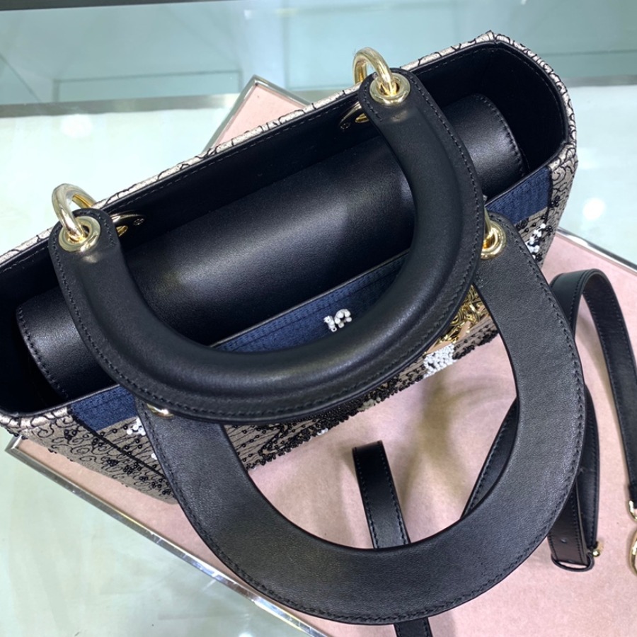 LADY DIOR