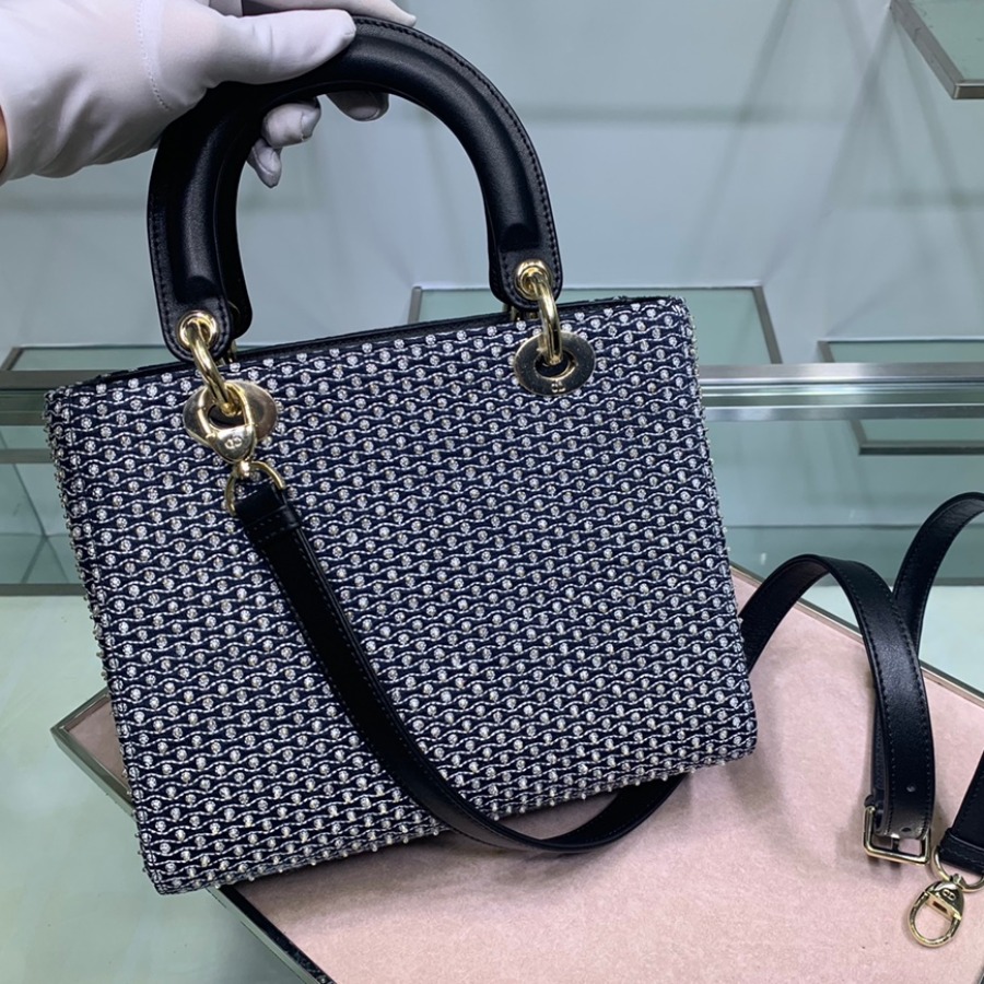 LADY DIOR