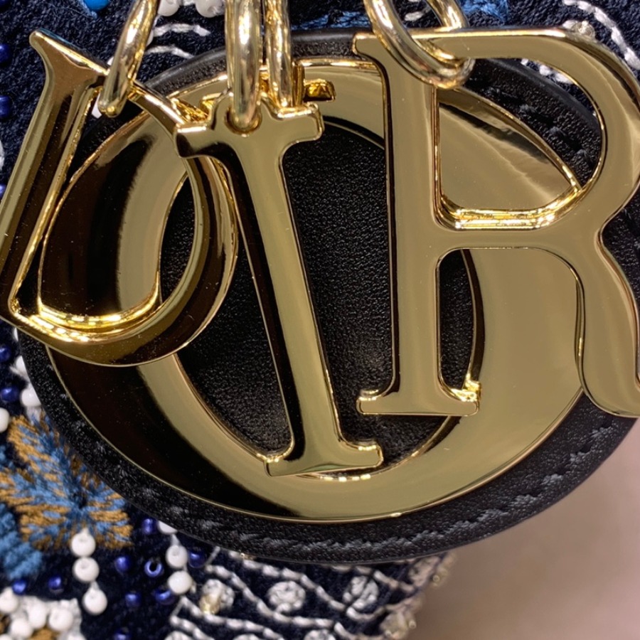 LADY DIOR
