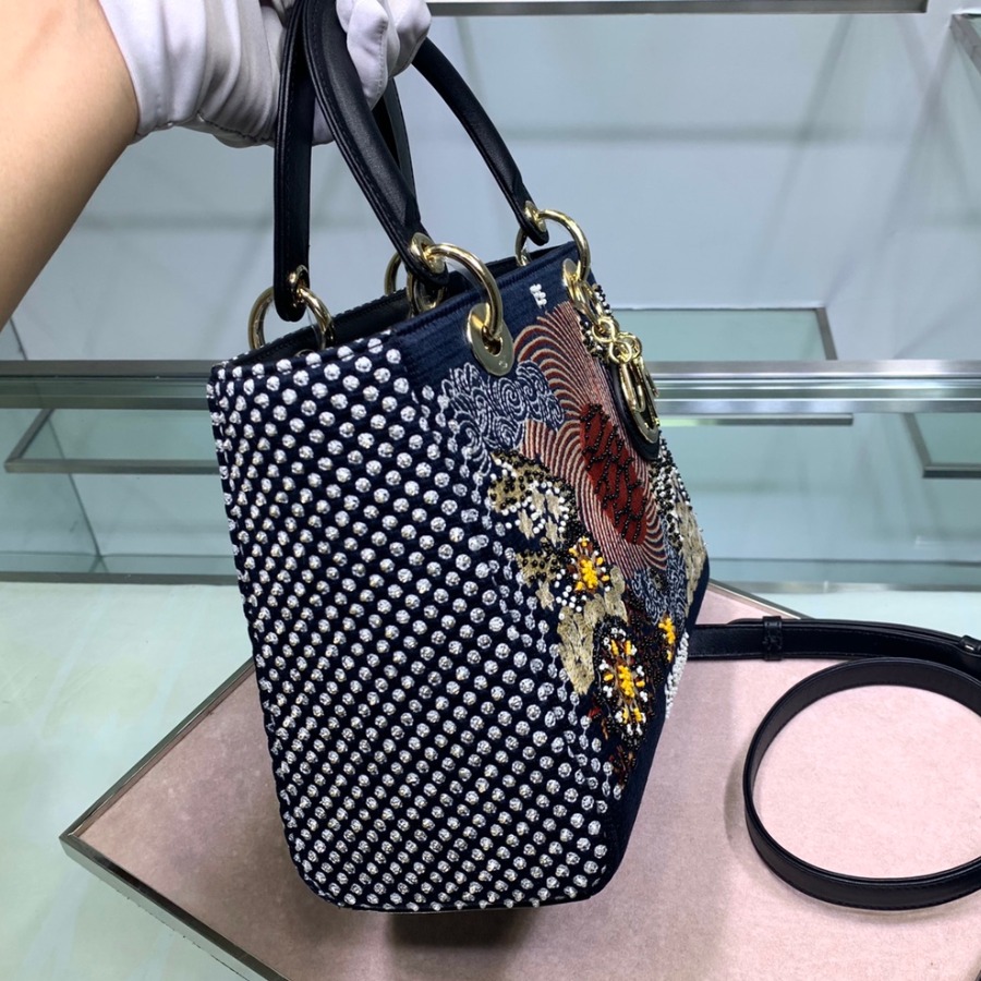 LADY DIOR