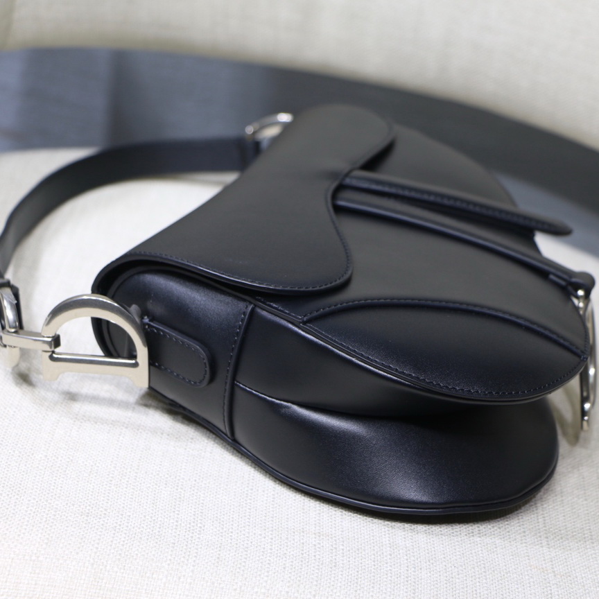 SADDLE BAG, DIOR SADDLE CALFSKIN BAG