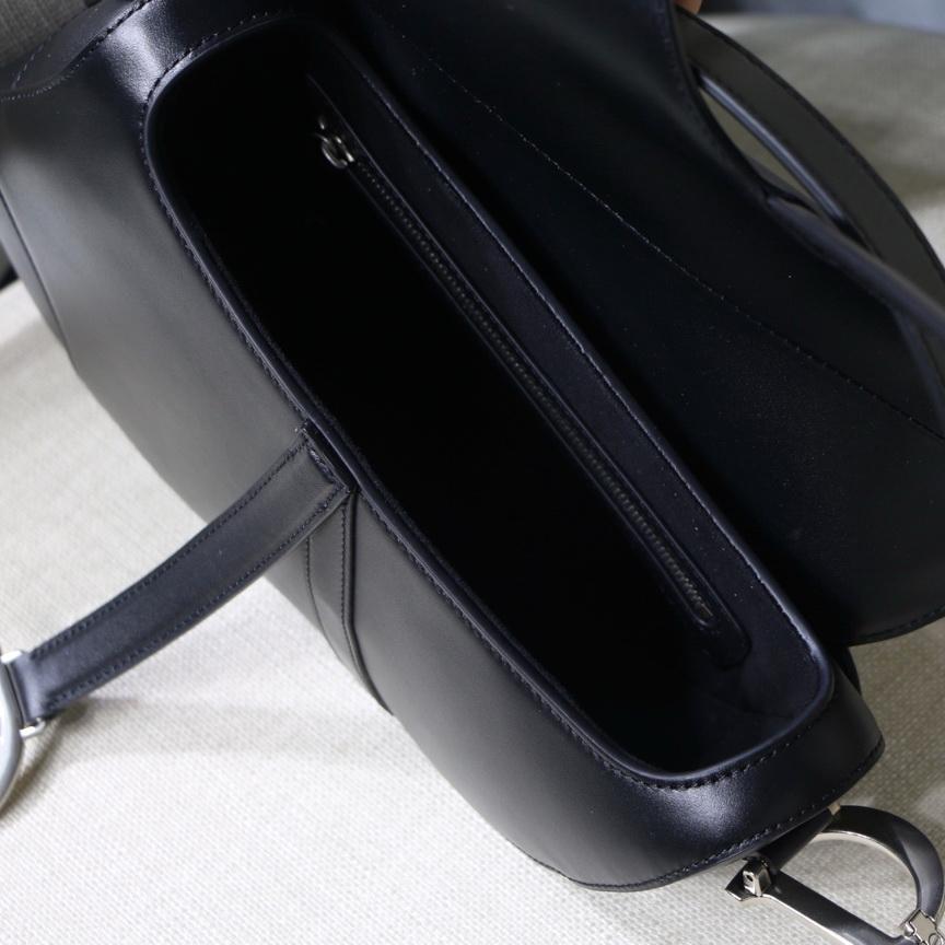 SADDLE BAG, DIOR SADDLE CALFSKIN BAG