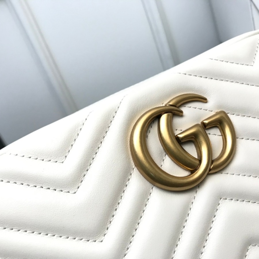447632 GG Marmont matelassé shoulder bag, Gucci Handbag