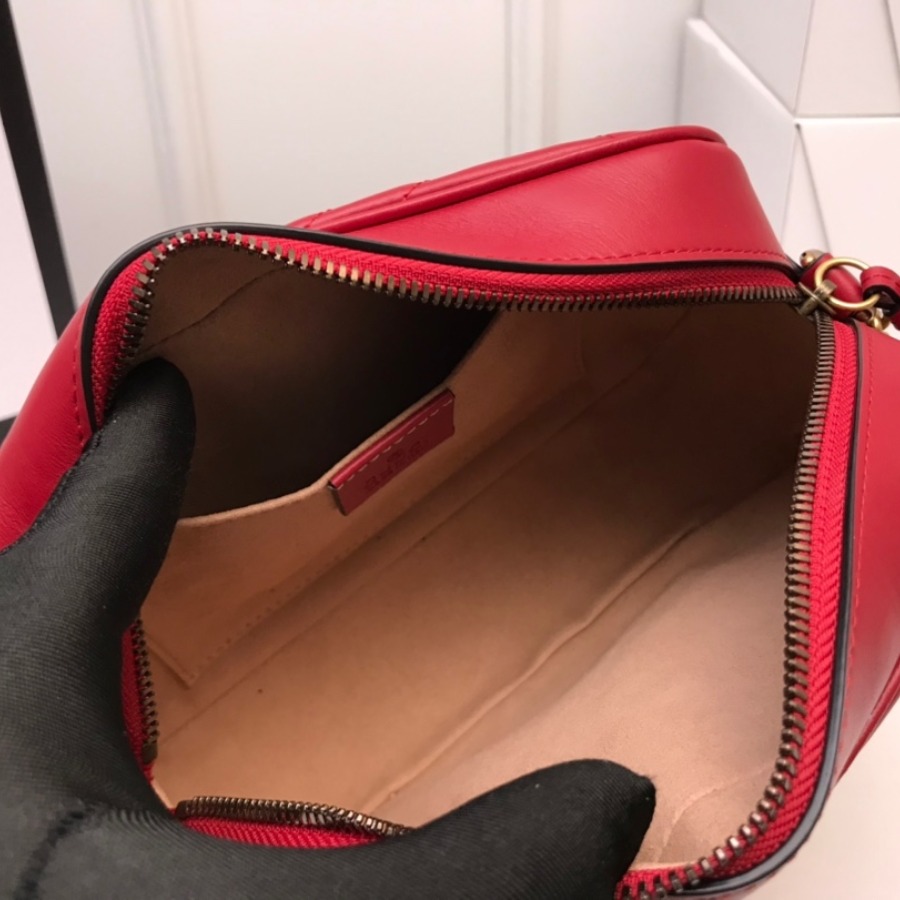 447632 GG Marmont matelassé shoulder bag, Gucci Handbag