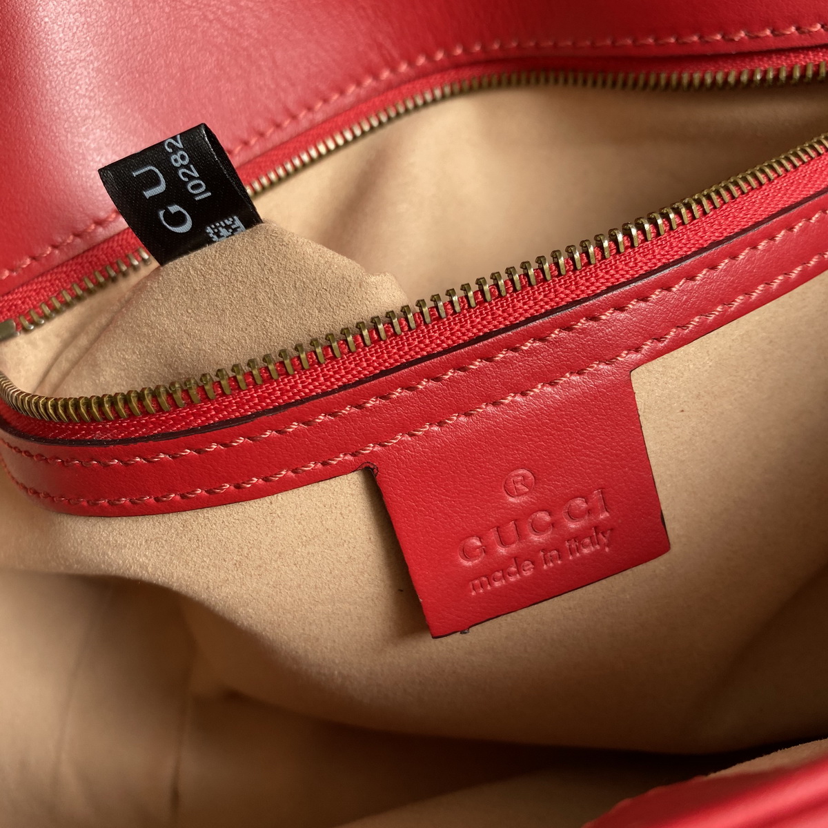 443497 GG Marmont small matelassé shoulder bag, GUCCI SHOULDER BAGS FOR WOMEN