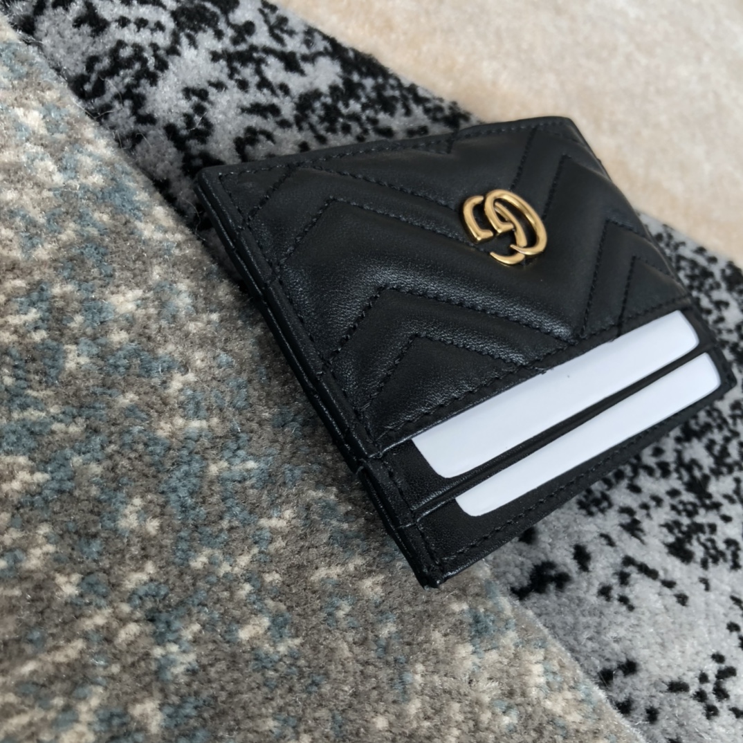 ‎443127 Gucci Signature leather card case