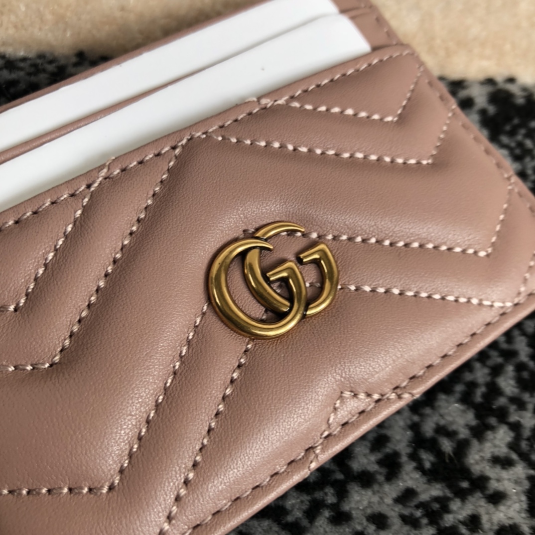 ‎443127 Gucci Signature leather card case