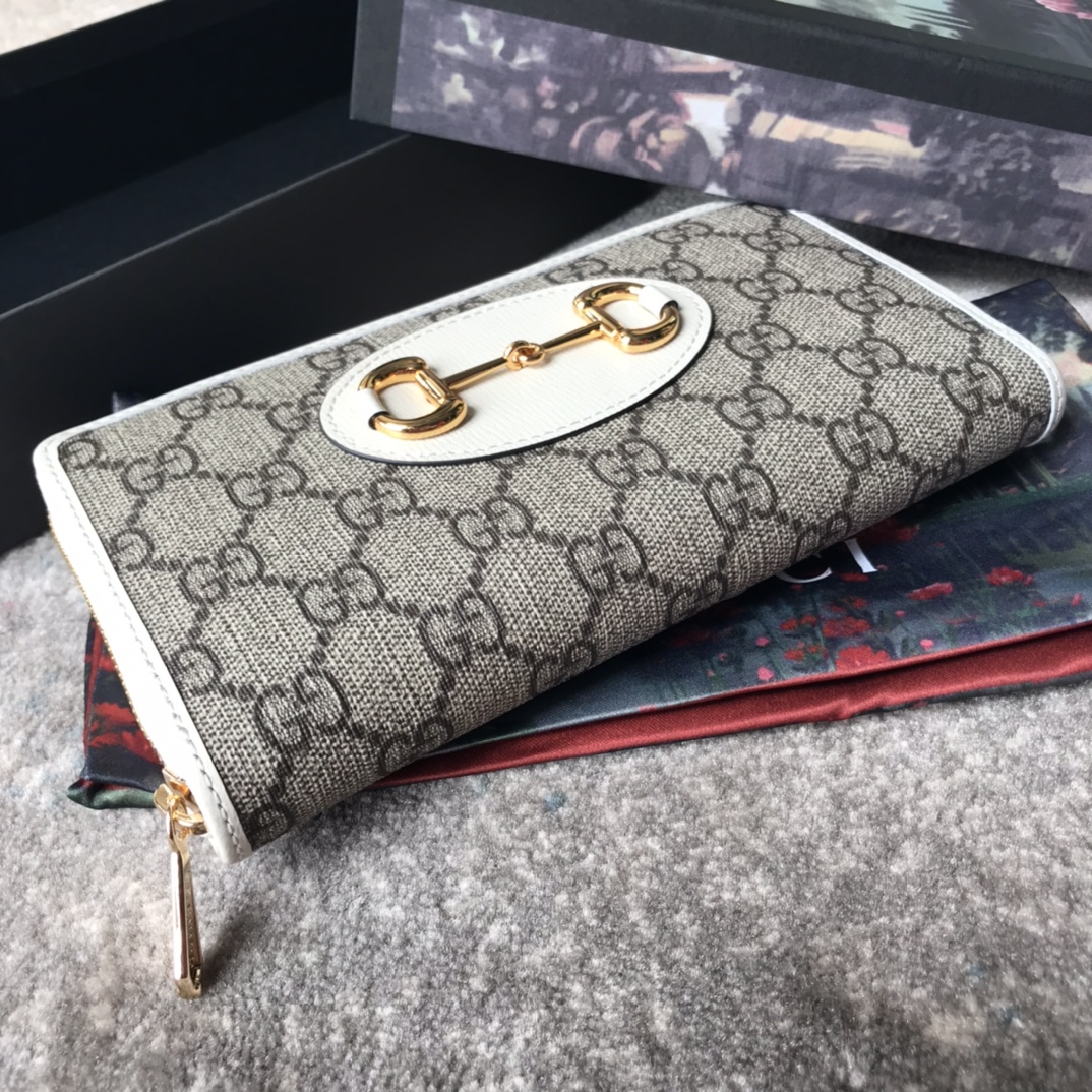621889 Gucci Horsebit 1955 zip around wallet