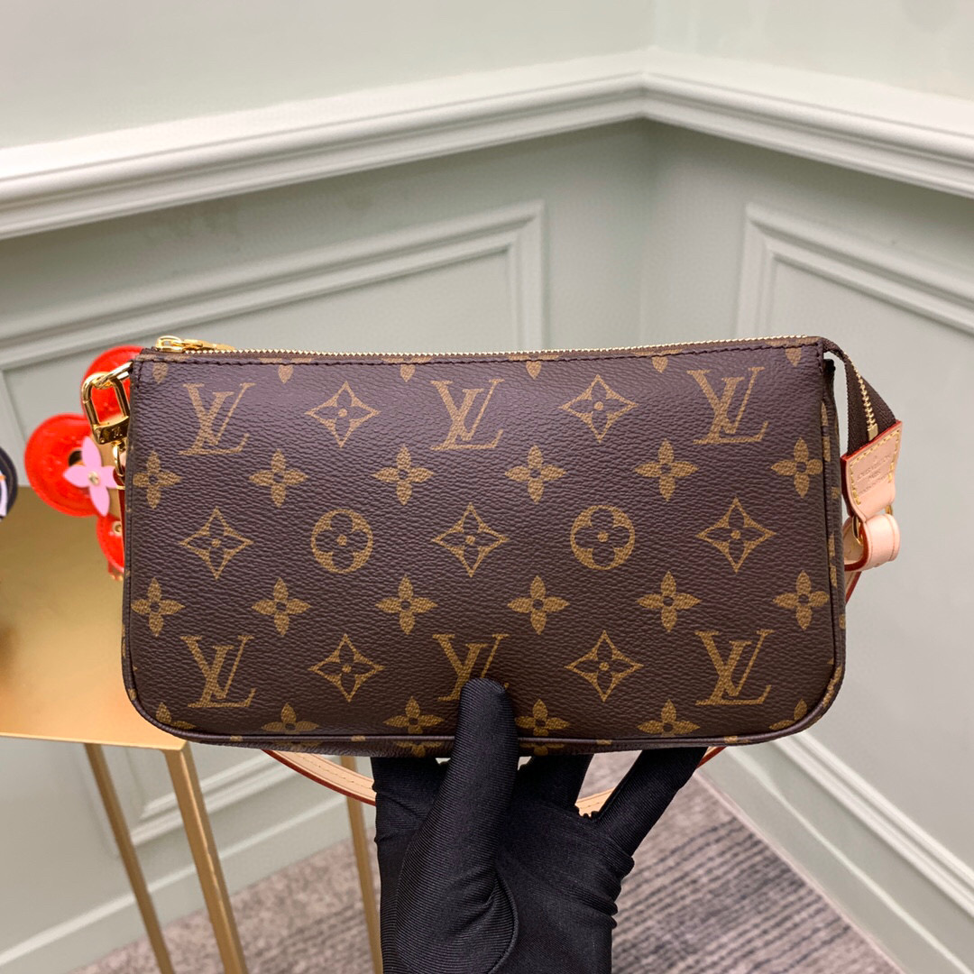 M40712 POCHETTE ACCESSOIRES, Louis Vuitton LV Chain Bags and Clutches
