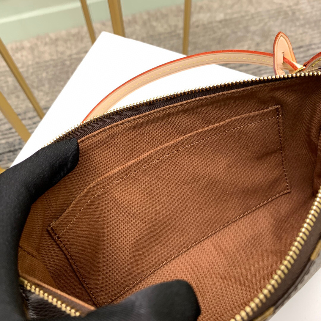 M40712 POCHETTE ACCESSOIRES, Louis Vuitton LV Chain Bags and Clutches
