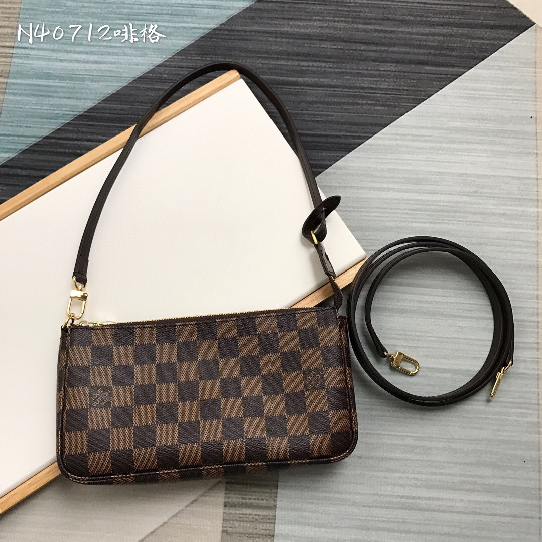N41712 POCHETTE ACCESSOIRES, Louis Vuitton LV Chain Bags and Clutches