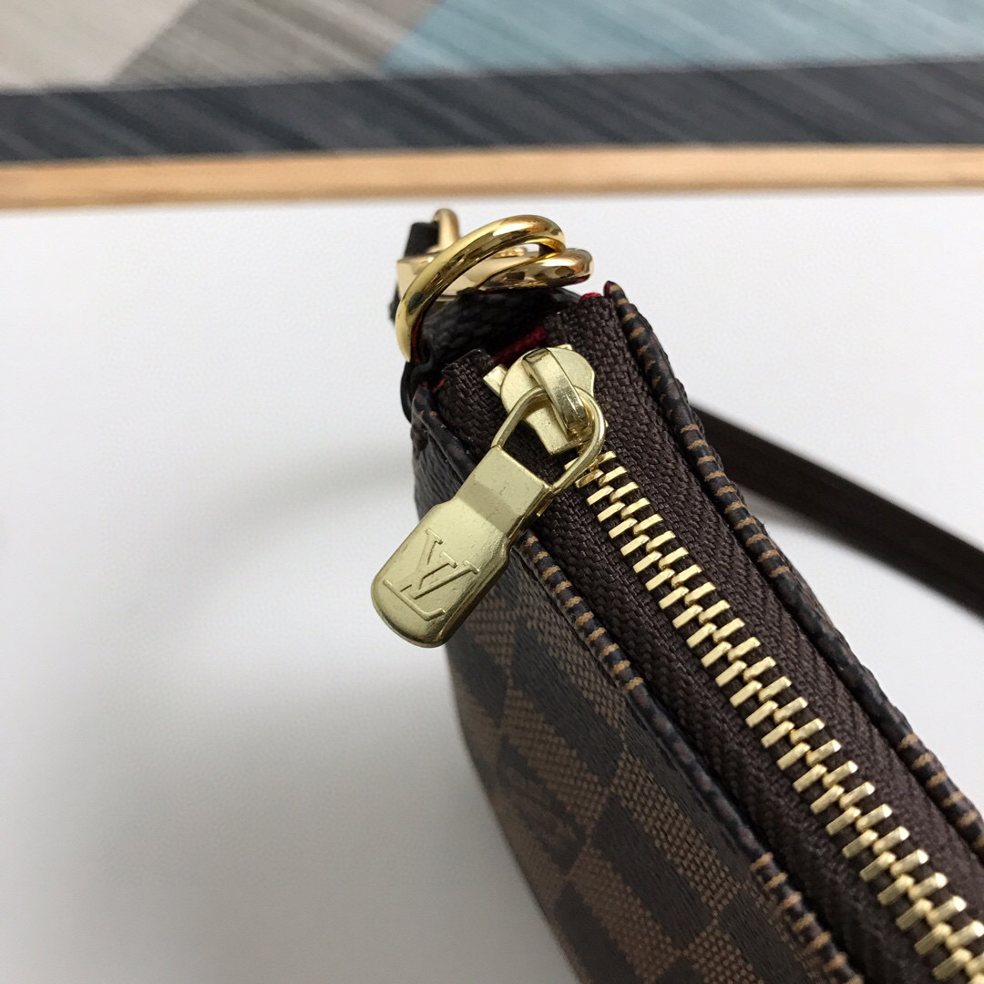 N41712 POCHETTE ACCESSOIRES, Louis Vuitton LV Chain Bags and Clutches