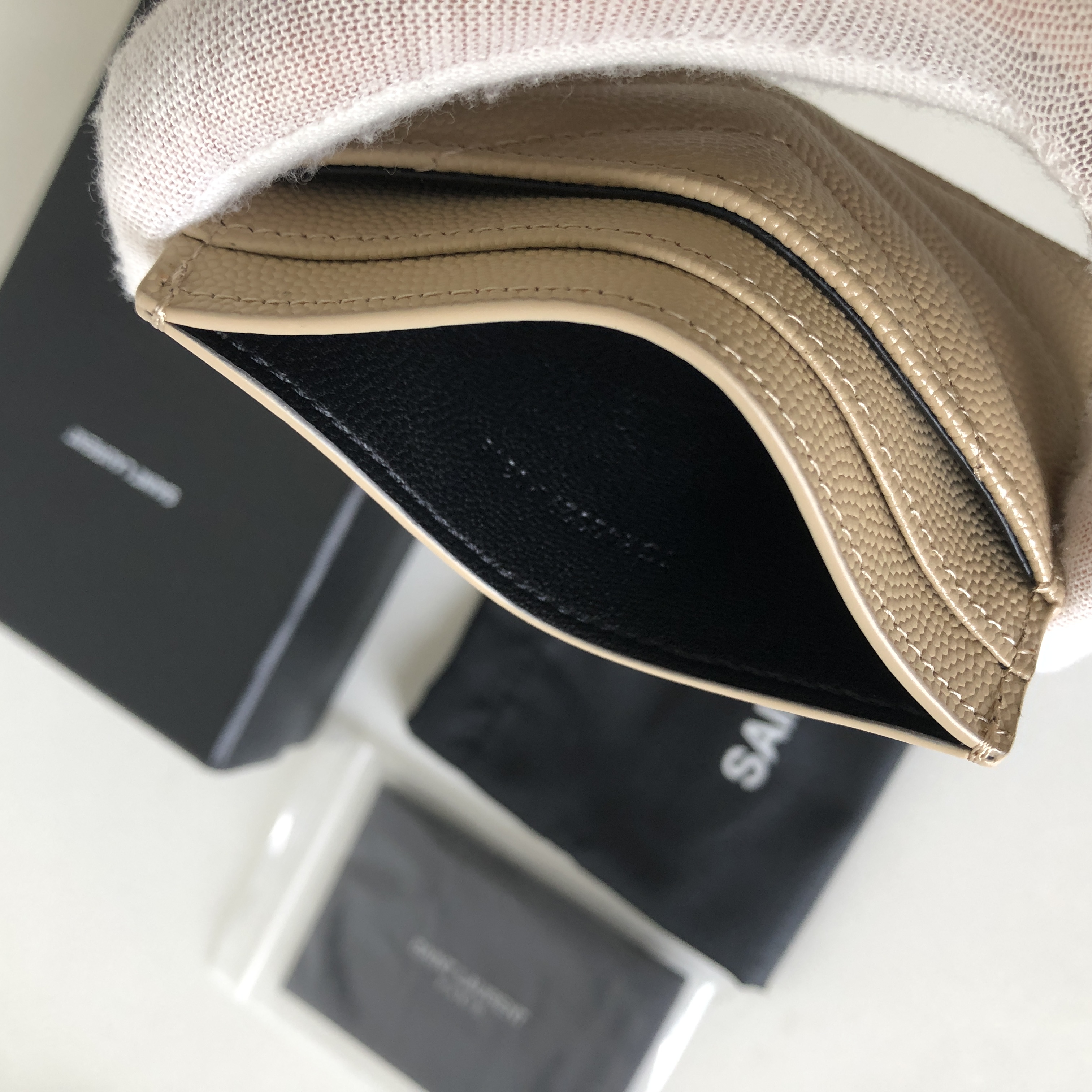 YSL Saint Laurent, 423291, MONOGRAM CREDIT CARD CASE IN GRAIN DE POUDRE TEXTURED MATELASSÉ LEATHER