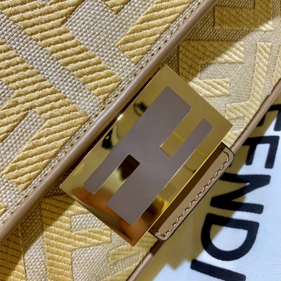 BAGUETTE , FENDI Natural straw bag