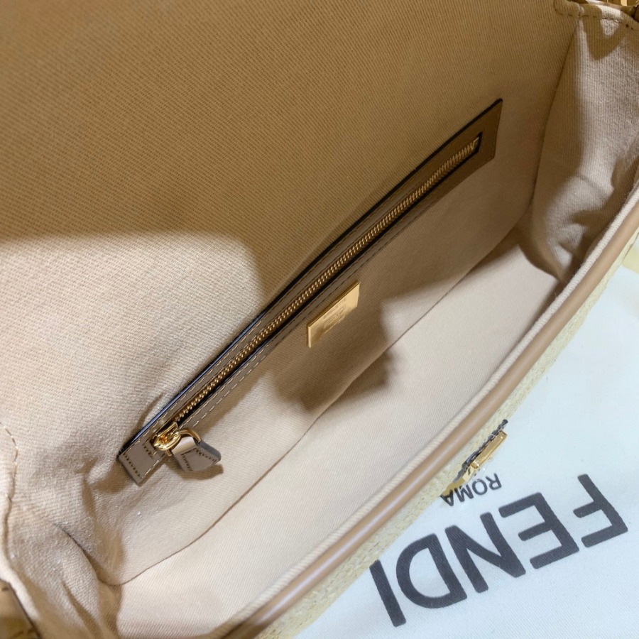 BAGUETTE , FENDI Natural straw bag