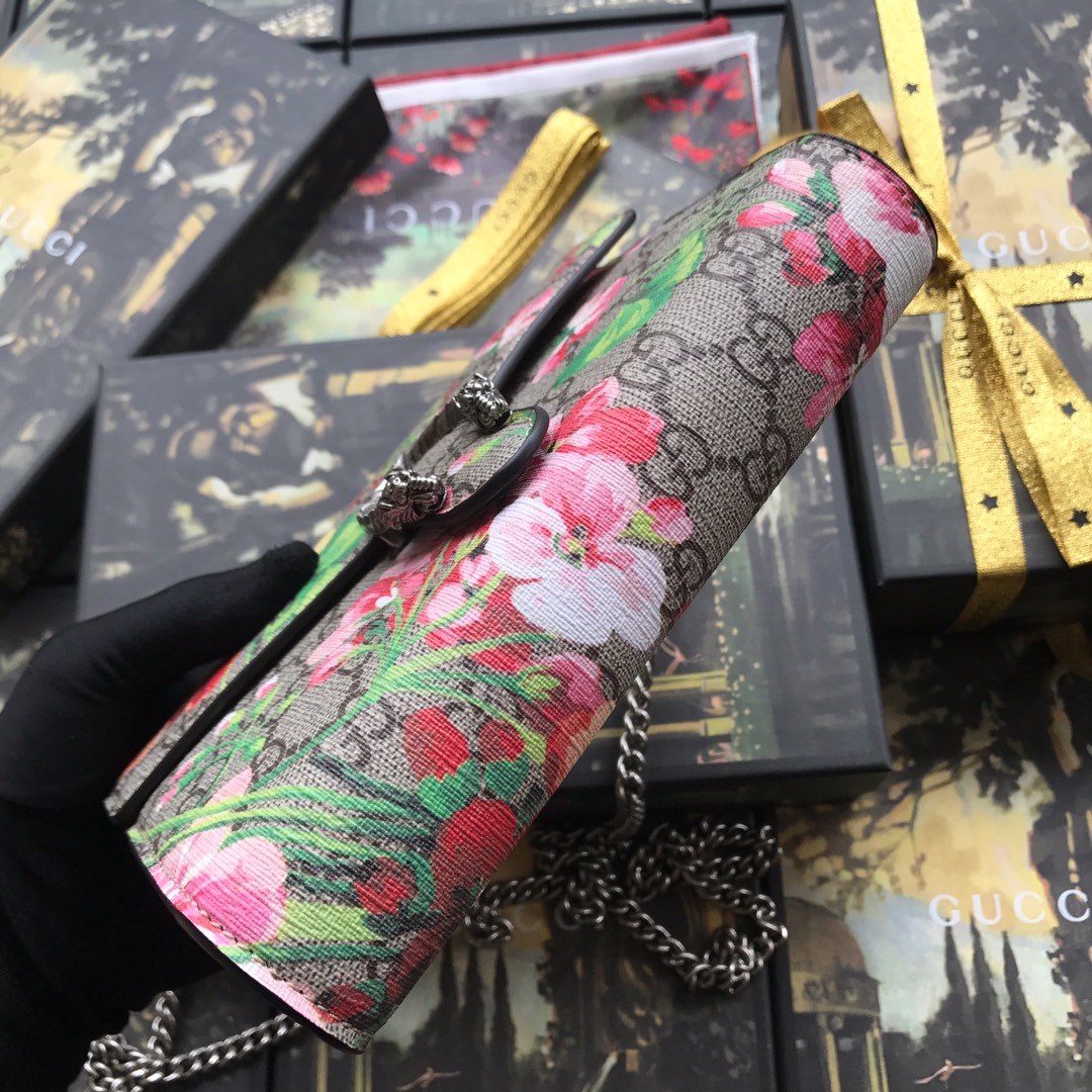 401231 Dionysus GG Supreme chain wallet, GUCCI Chain Wallets for Women