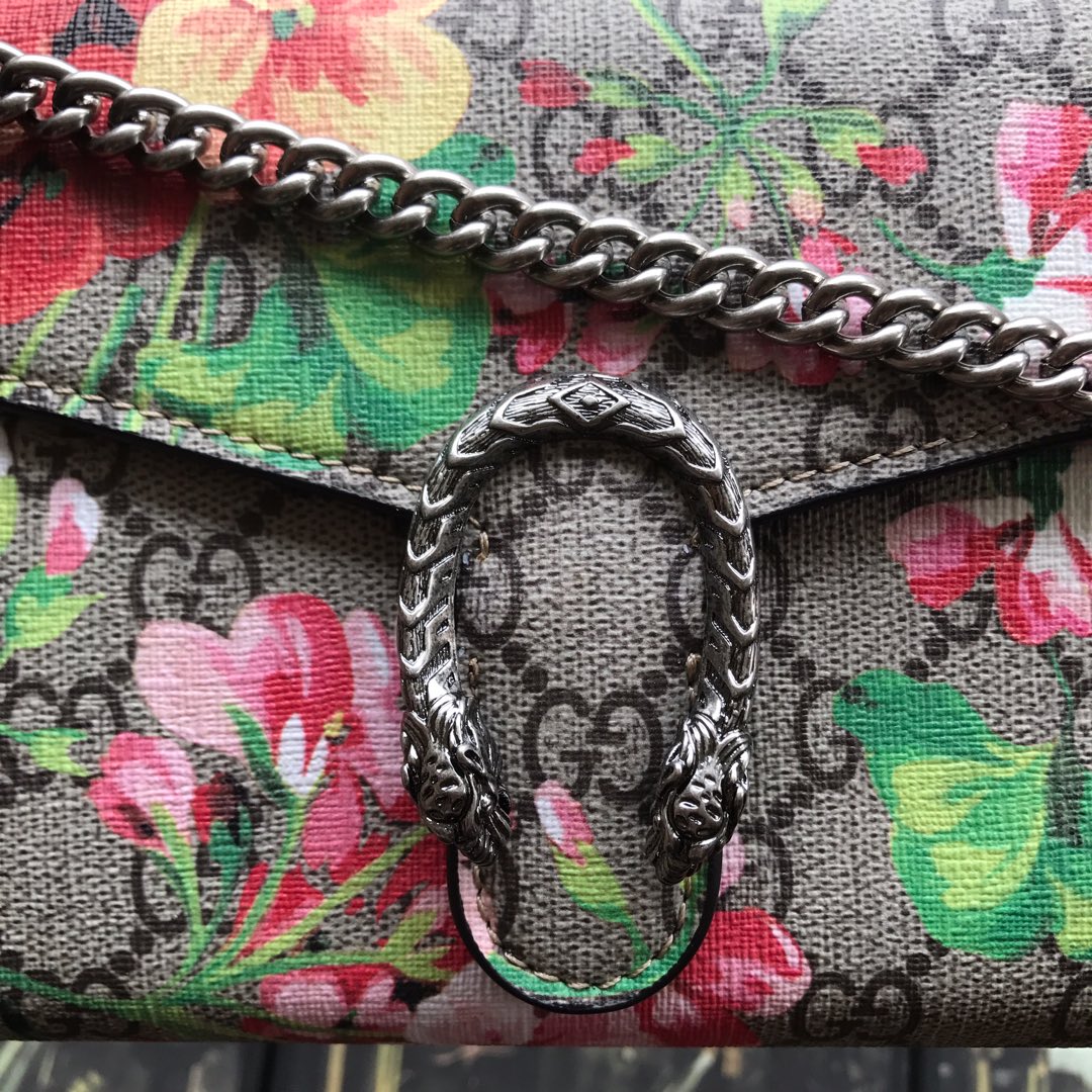 401231 Dionysus GG Supreme chain wallet, GUCCI Chain Wallets for Women
