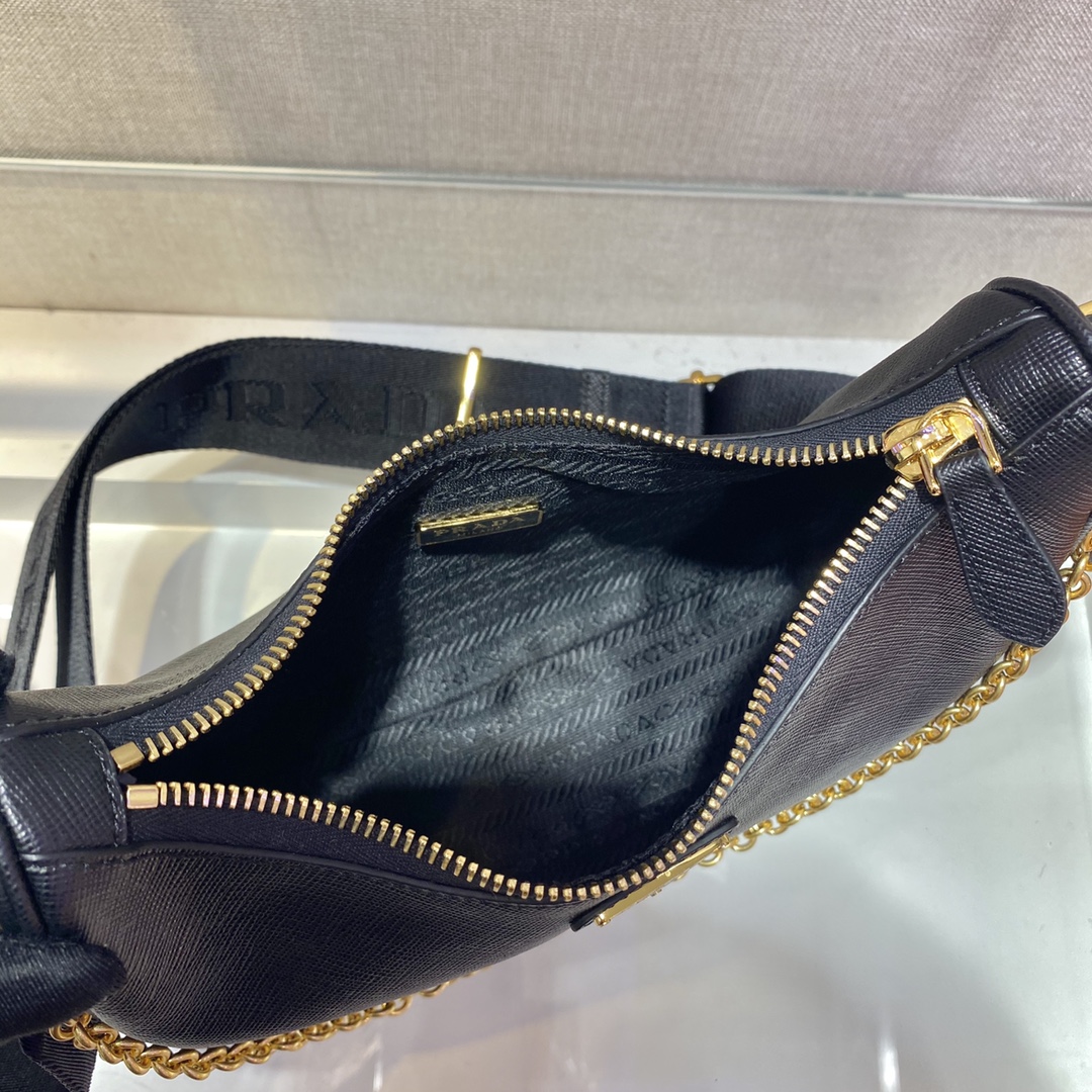 1BH204 Prada Re-Edition 2005 Saffiano leather bag