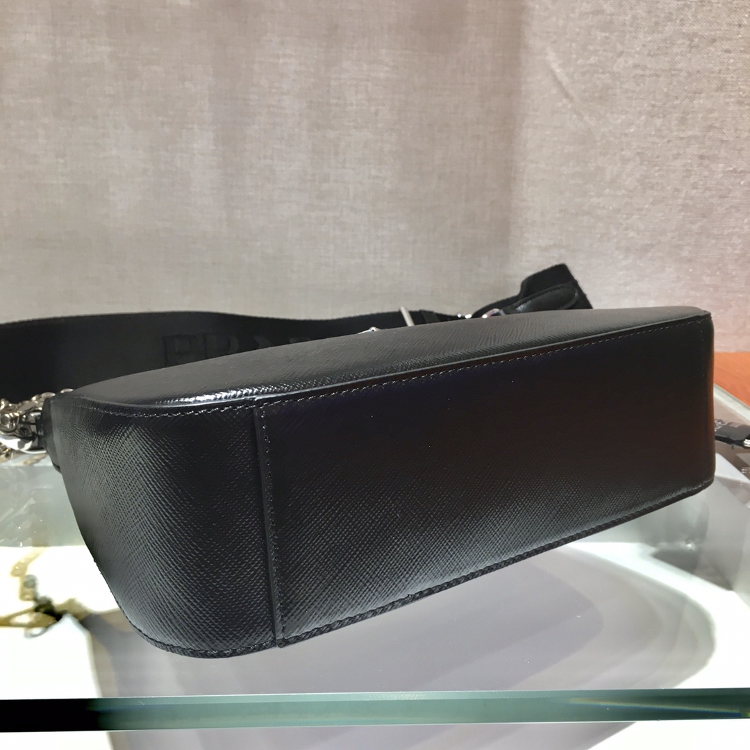 1BH204 Prada Re-Edition 2005 Saffiano leather bag