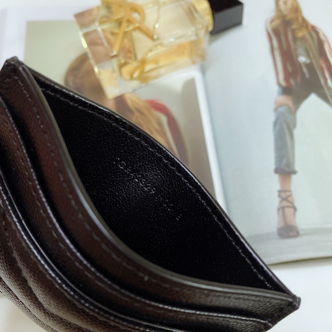 YSL Saint Laurent, 423291, MONOGRAM CREDIT CARD CASE IN GRAIN DE POUDRE TEXTURED MATELASSÉ LEATHER