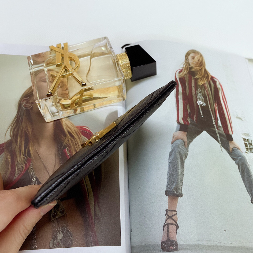 YSL Saint Laurent, 423291, MONOGRAM CREDIT CARD CASE IN GRAIN DE POUDRE TEXTURED MATELASSÉ LEATHER