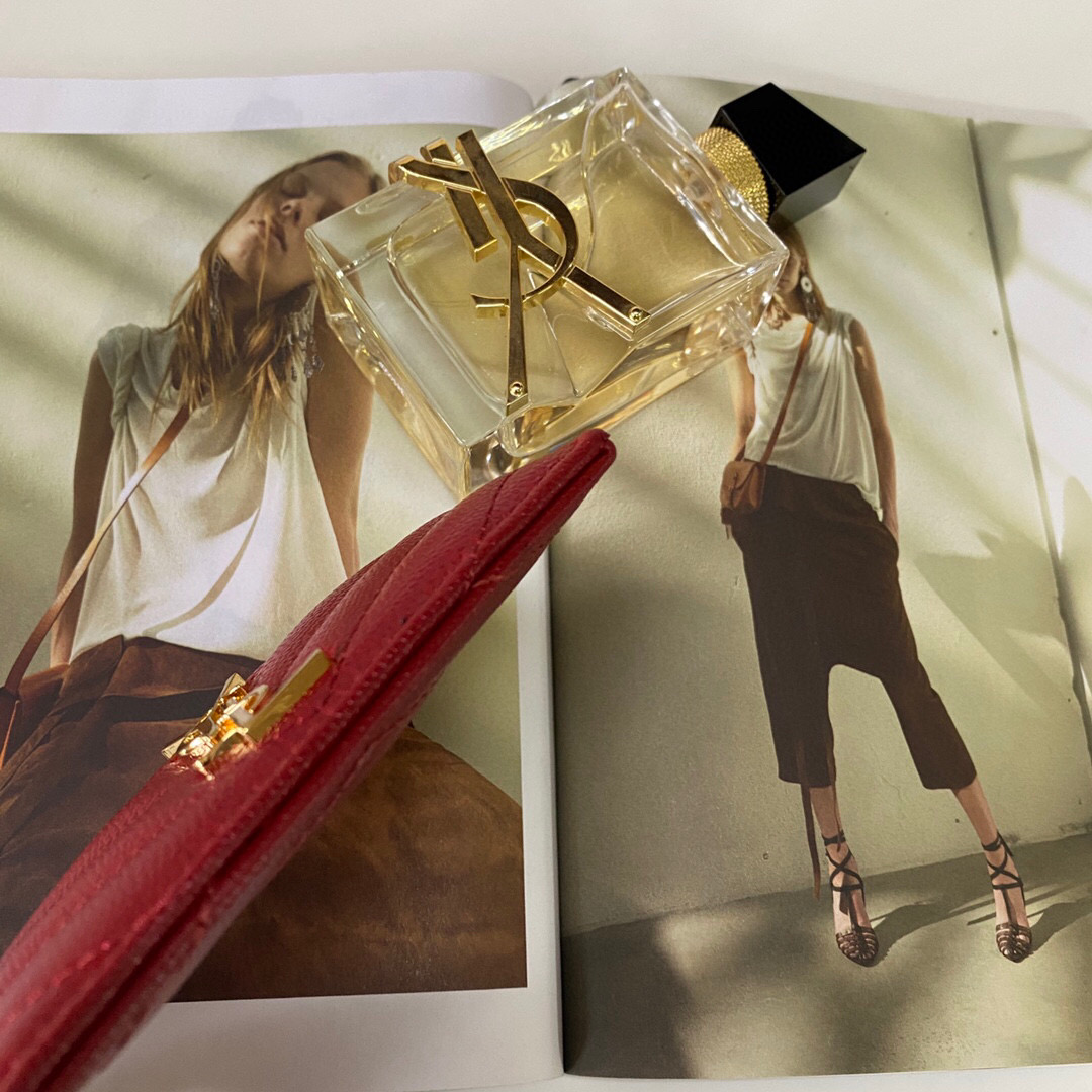 YSL Saint Laurent, 423291, MONOGRAM CREDIT CARD CASE IN GRAIN DE POUDRE TEXTURED MATELASSÉ LEATHER