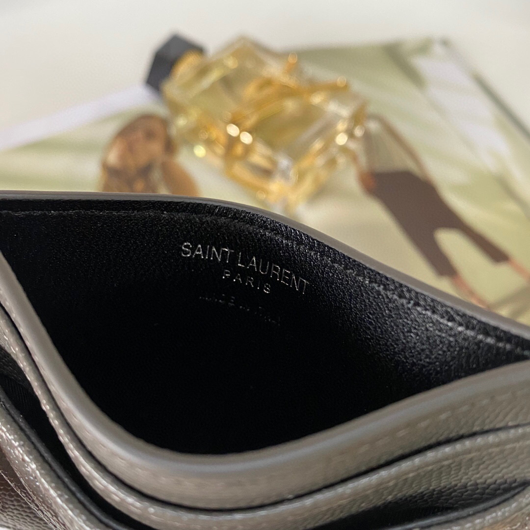 YSL Saint Laurent, 423291, MONOGRAM CREDIT CARD CASE IN GRAIN DE POUDRE TEXTURED MATELASSÉ LEATHER