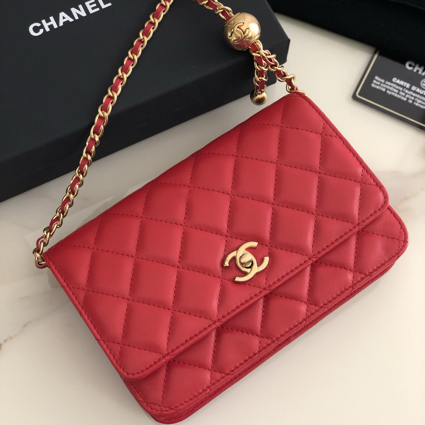 AP1450 wallet on chain, Chanel Bag