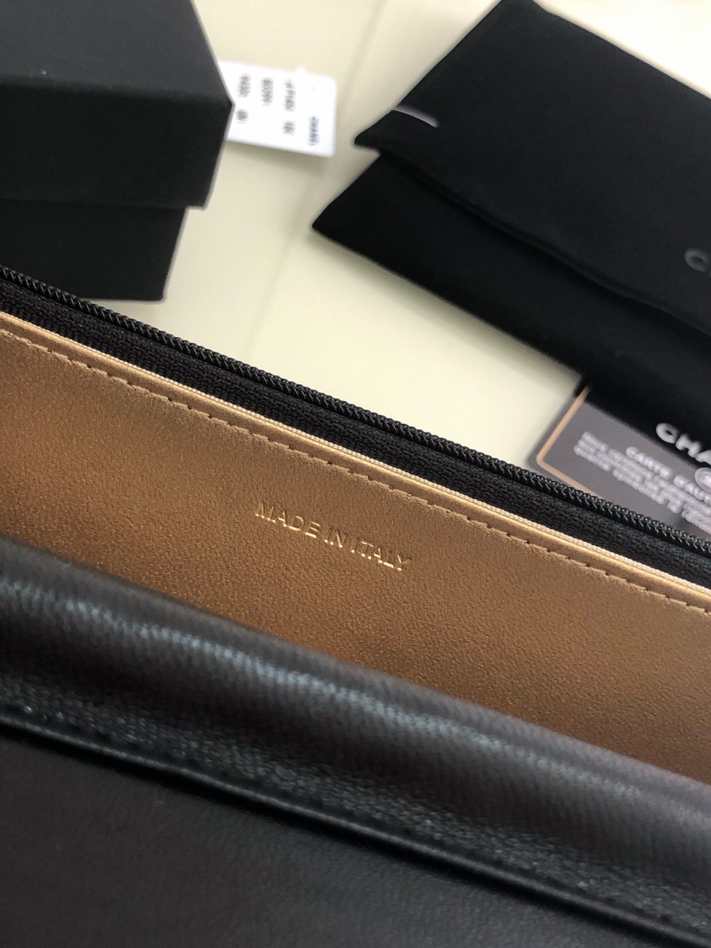 AP1450 wallet on chain, Chanel Bag