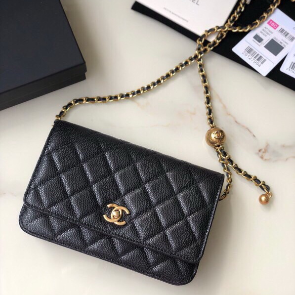AP1450 wallet on chain, Chanel Bag