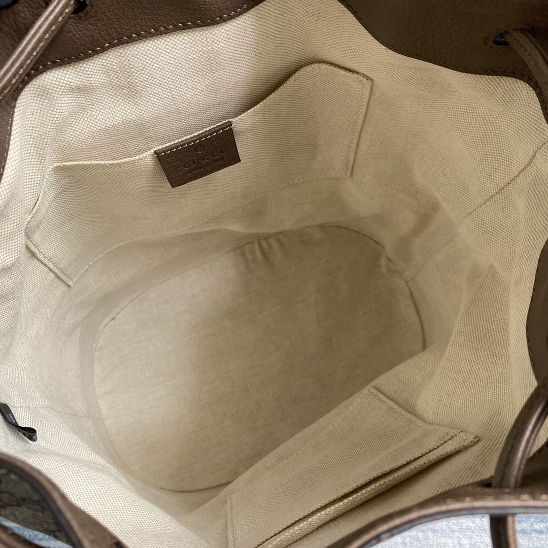 Gucci Soft GG Supreme backpack, 473875