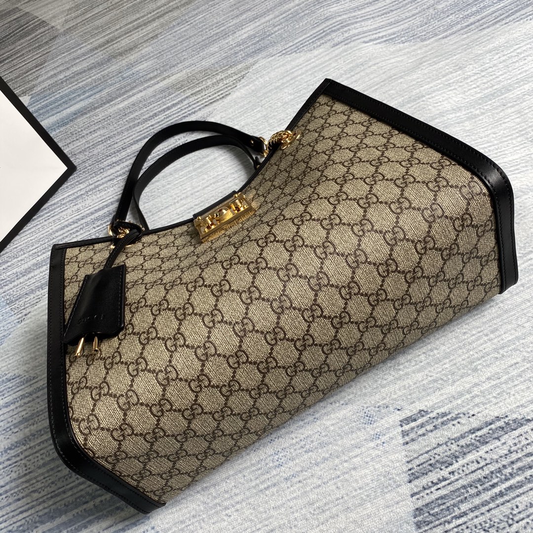 479197 Padlock medium GG shoulder bag GUCCI